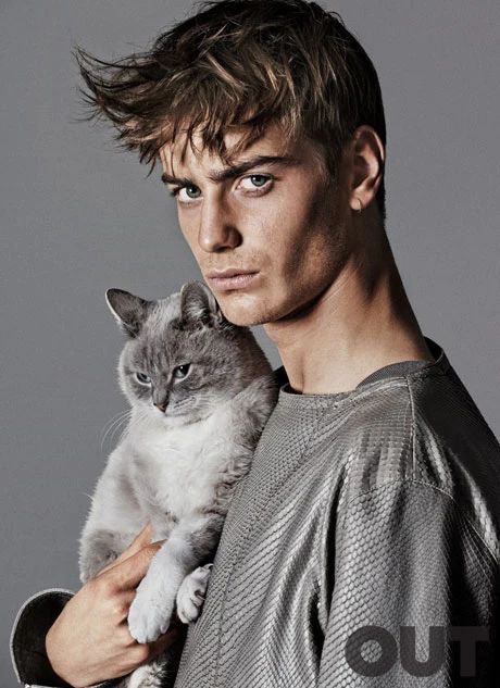 Ben with Meow Celebrities With Cats, Men With Cats, Handsome Male Models, Cat Reference, Cat Pose, Human Poses Reference, Poses References, Human Poses, Cat Photography