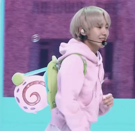 huang renjun cutie backpack nct dream yogurt shake spongebob snail gary comeback dance Renjun Yogurt Shake, Whisper Ideas, Yogurt Shake, Marine Turtle, Dream Music, Mood Boosters, Huang Renjun, Cute Cupcakes, Kpop Guys