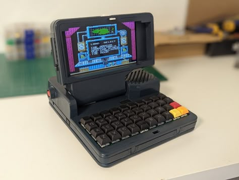 Meet The DIY Hackers Creating The Cyberpunk Devices Of Their Dreams - GameSpot Computer Projects, Micro Computer, Diy Tech, Custom Computer, Raspberry Pi Projects, Retro Gadgets, Pi Projects, Portable Computer, Electronics Projects Diy