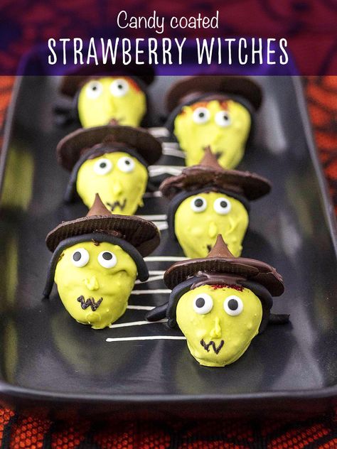 Bake Halloween, Witches Brooms, Boo Baskets, Candy Eyeballs, Easy Halloween Food, Halloween Appetizers, Halloween Recipe, Green Candy, Halloween Treat