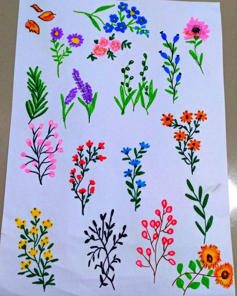 Journal Flower Design, Different Types Of Flowers Painting, Stylized Flowers Drawing, Simple Flower Drawing Doodles Hand Drawn, Cute Easy Flower Drawings Simple, How To Draw Cute Flowers, Corner Drawing Ideas, Easy Doodle Art Flower, Tiny Flowers Drawing