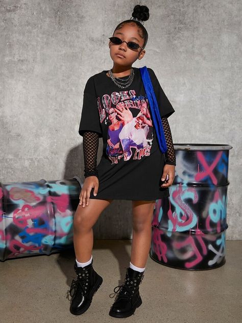 90s Jersey Dress Outfit, Graphic Tee Dress Outfit, Skateboard Girl Outfits, Graphic Tee Outfit Black Women, Figure Graphic Tee, Plus Size Baddie Outfits, Shein Kids, Fashion Baby Girl Outfits