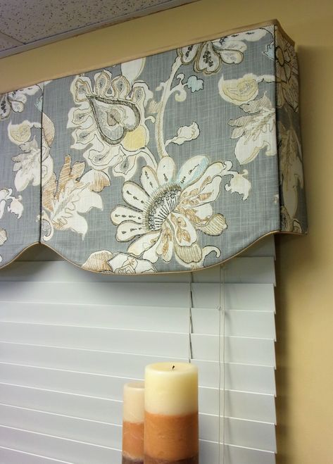 Wide Window Valance Ideas, Box Pleated Valances For Windows, Modern Window Valance Ideas, Bedroom Valance Ideas, Modern Valance Ideas, Modern Kitchen Valance, Arc Window, Box Valance, Grey Window Treatments