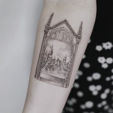 Hogwarts Castle Tattoo, Psychology Tattoo, England Tattoo, Hogwarts Tattoo, Mirror Tattoos, Wizard Tattoo, Harry Tattoos, Stained Glass Tattoo, Hp Tattoo