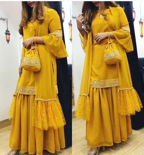 Haldi Function Dress For Sister, Haldi Dress Ideas For Sisters, Dress For Haldi Function, Haldi Function Dress, Party Wear Evening Gowns, Net Dress Design, Haldi Dress Ideas, Mehandi Dress, Haldi Dress