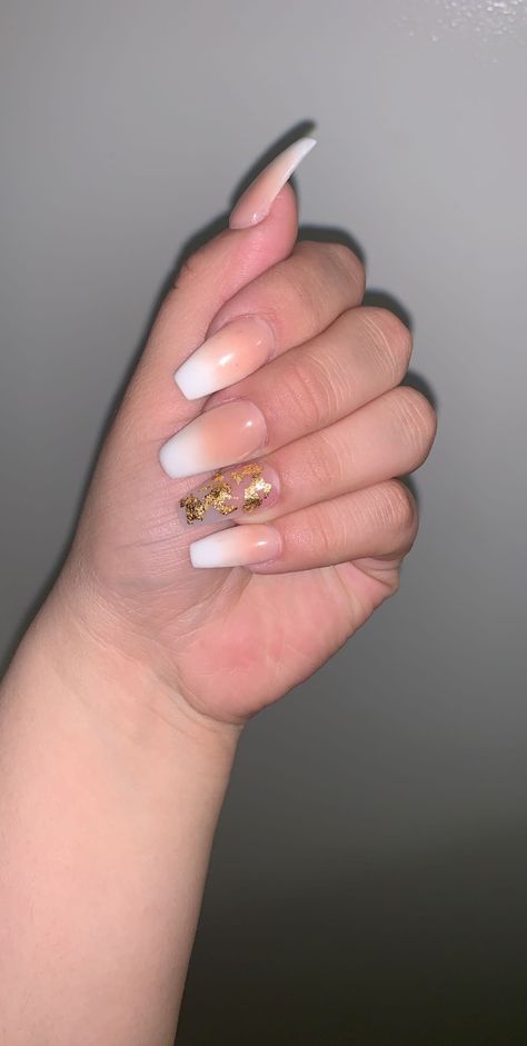 Ombré & gold foil Ombre Nails With Gold Foil, Ombre Nails With Gold, Nail Art With Gold, Art With Gold Foil, Gold Foil Nails, Art With Gold, Red Ombre Nails, Nails With Gold, Red Ombre