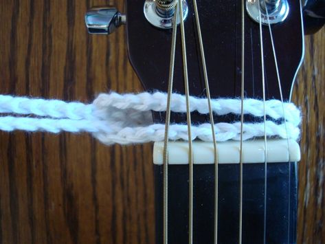 Macrame Ukulele Strap, Crochet Ukulele, Crochet Guitar, Guitar Straps Diy, Make A Granny Square, Colorful Guitar, Strap Crochet, Ukulele Straps, 3d Printed Jewelry