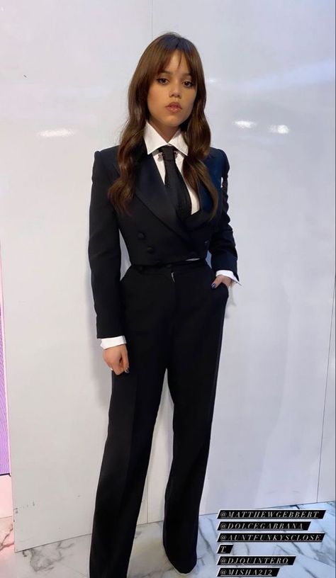 Wednesday Outfit, Wednesday Addams, Jenna Ortega, Today Show, Suit Fashion, Look Chic, American Actress, In Hollywood, Look Fashion