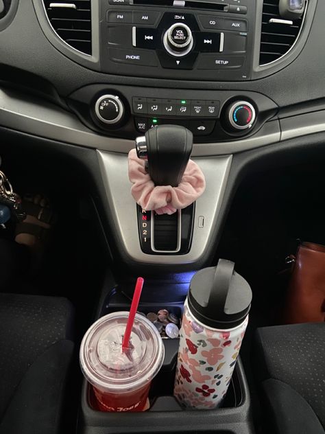 Honda Crv Interior Decor, Honda Crv Interior Aesthetic, Honda Fit Aesthetic, Crv Aesthetic, Honda Crv Aesthetic, White Honda Crv, Honda Fit Interior, Honda Crv Interior, Crv Honda