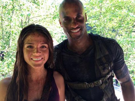 The 100 cast behind the scenes || Marie Avgeropoulos and Ricky Whittle || Octavia Blake and Lincoln || Linctavia Geek Love Quotes, Lincoln The 100, Marcus Kane, Ricky Whittle, The 100 Characters, Lexa Y Clarke, Octavia Blake, The 100 Cast, The 100 Clexa