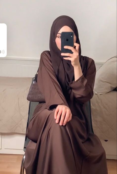 Jilbab Outfits Aesthetic, Jilbab Outfits, Stile Hijab, Modest Fashion Hijab, Muslim Outfits Casual, Muslim Fashion Hijab Outfits, Hijabi Fashion Casual, Hijab Outfits, Mode Abaya