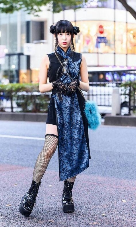 Chinese Outfits Modern, Chinese Outfits Fashion, Chinese Clothing Modern, Modern Chinese Fashion, Black Lace Gloves, Chinese Fashion Street, Chinese Style Dress, Lace Gloves, Tokyo Fashion