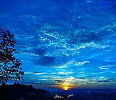 good morning #sunrise Rhapsody In Blue, Morning Sunrise, Good Morning Sunshine, Morning Friends, Blue Dream, Beautiful Sunrise, Good Morning Friends, Feeling Blue, Love Blue