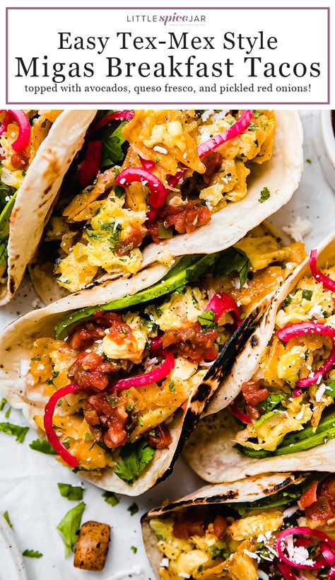 Farmers Market Food Ideas, Breakfast International, Eggs Pickled, Mexican Fruit Salads, Mexican Ideas, Migas Recipe, Cheesy Scrambled Eggs, Breakfast Tacos Recipe, Mexican Breakfast