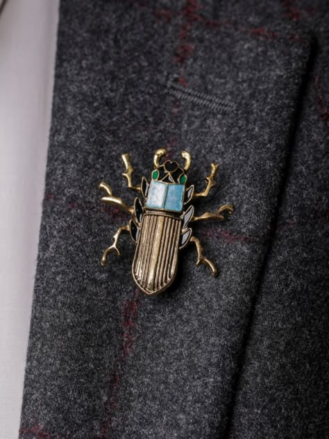 Beetle Insect Pin - SONSON® Kwaku Anansi, Insect Fashion, Vintage Trinkets, January Fashion, Metallic Fashion, Beetle Insect, Lapel Pins Mens, Insect Jewelry, Metal Fashion