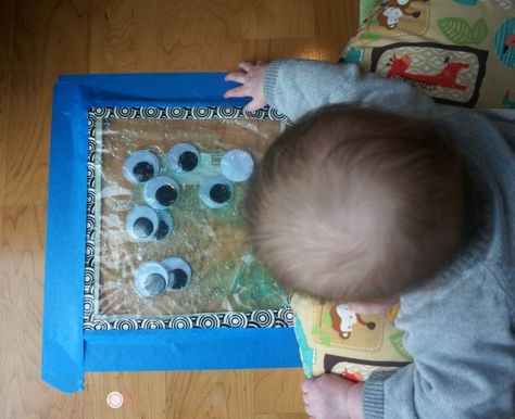 Tummy time sensory bag play! Such a fun baby play idea! Tummy Time Sensory, Play Mat Diy, Water Play Mat, Sensory Bag, Fun Baby, Water Play, Tummy Time, Baby Play, Play Mat