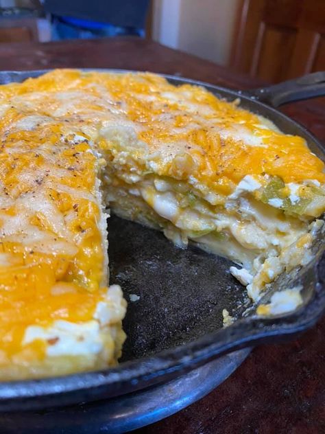 Cast Iron Skillet Green Chile Cheese Enchiladas - Easy DIY Recipes Green Chili Cast Iron Enchiladas, Green Chili Cheese Enchiladas, Green Chili Chicken Skillet Enchiladas, Chili Cheese Enchiladas, Cheese Enchiladas Recipe, Skillet Enchiladas, Enchiladas Easy, Cream Corn Casserole, Enchilada Ingredients