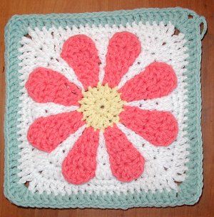 Krochet Krystal: Daisy Flower Crochet Charity Square Daisy Flower Granny Square, Daisy Flower Crochet, Crochet Square Pattern, Granny Square Pattern Free, Crochet Flower Squares, Flower Granny Square, Vintage Daisy, Crochet Daisy, Flower Crochet