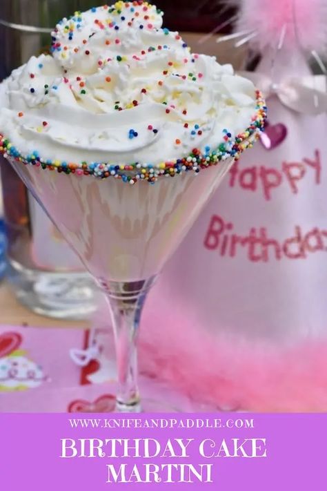 Birthday Cake Martini Recipe, Martini Birthday Cake, Cake Vodka Drinks, Birthday Cake Drink, Birthday Cake Vodka, Cake Cocktails, Birthday Cake Martini, Martini Cake, Coconut Martini