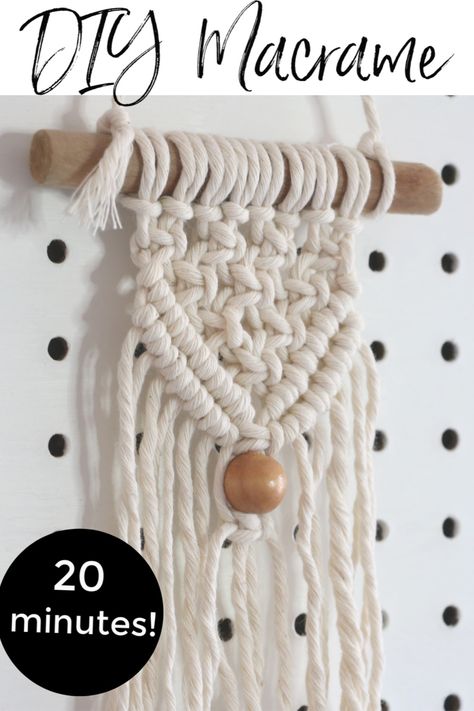 Learn how to make this diy macrame wall hanging! It's mini size makes it quick, easy and inexpensive - only 20 minutes! Learn how to macrame this adorable wall hanging with a video tutorial. Easy Macromay Wall Hanging Diy, Mini Macrame Wall Hanging Pattern, Easy Macrame To Sell, Basic Macrame Wall Hanging, Mini Macrame Wall Hanging Diy, Small Macrame Wall Hanging Pattern, Mini Macrame Wall Hanging Tutorial, Macrame For Kids Easy, Mini Macrame Tutorial