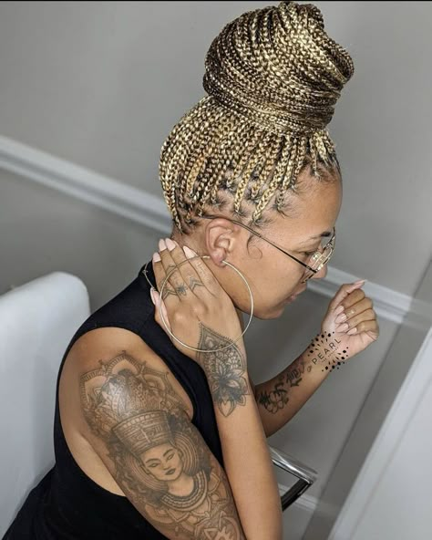 Braided Hairstyles For Summer, Hairstyles For Summer, Braids Ideas, Summer Braids, African Hair Braiding Styles, Blonde Braids, Braided Hairstyle, Box Braids Hairstyles For Black Women, Protective Hairstyles Braids