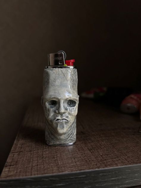 Clay Lighter Case, Clay Lighter, Lighter Art, Custom Lighters, Grunge Pictures, Cool Lighters, Sculpture Art Clay, Lighter Case, Clay Diy Projects