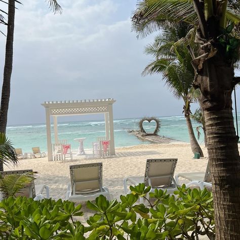 First stop on my Riviera Maya resort tour day is El Dorado Seaside Suites & Palms. BEAUTIFUL, luxury, romantic property. El Dorado Seaside Palms, El Dorado Seaside Suites, Riviera Maya Resorts, Riviera Maya, Instagram