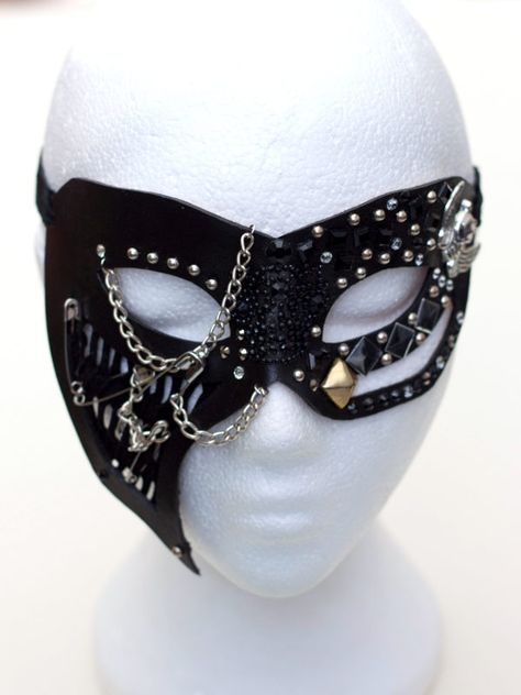 Black Masquerade Mask Women, Eye Mask Design, Black Mask Masquerade, Masquerade Half Mask, Masquarade Mask, Goth Mask, Diy Masquerade Mask, Masquerade Mask Diy, Masquerade Mask Black