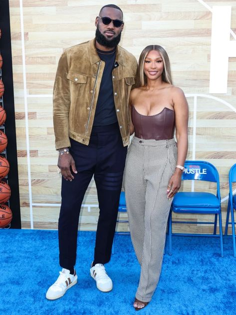 Lebron James Pregame Outfit, Lebron James Outfits, Lebron James Fashion, Lebron James Style, Lebron James Dwyane Wade, Nba Fits, Lebron James And Wife, Shai Gilgeous Alexander, Lebron James Basketball