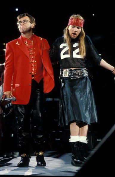 Elton John & Axl Rose = BREVARD Rock n Roll Legends #tbt #leebrevard #HouseofBrevard #EltonJohn #AxlRose Freddie Mercury Pictures, Freddie Mercury Tribute Concert, Axel Rose, Duff Mckagan, Rose Queen, Queen Outfit, Wembley Stadium, Axl Rose, Rocker Style