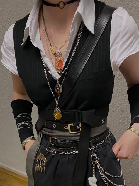 Ren Faire Outfits, Fair Outfits, Swaggy Outfits, American Beauty, Fantasy Clothing, Fantasy Fashion, Character Outfits, The Red Carpet, When He