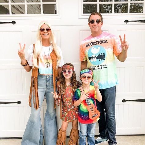 Diy 70s Costume Kids, Family Hippy Costume, Cowgirl Family Costumes, Couples Hippy Costume, Toddler Hippie Costume, Kids 70s Costume, Easy Hippie Costume, Hippy Outfits Halloween, 70s Couple Costume