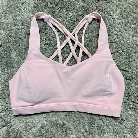 Nwot Lululemon Free To Be Serene Bra *Pink Glow Womens Size 6 Color Is Pink Glow Padding Included In Perfect Condition Reasonable Offers Are Welcome! #Sportsbra #Strappy #Stretchy #Comfortable #Bra Lululemon Sports Bra Pink, Sports Bras Lulu Lemon, Island Closet, Lululemon Summer, Lulu Bra, Track Bag, Dream Wishlist, Dr Wardrobe, Cute Sports Bra