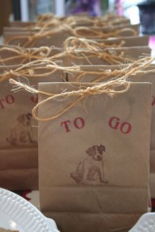 to go bag... with doggie treats To Go Bag, Pet Store Ideas, Doggie Daycare, Dog Grooming Salons, Doggy Daycare, Dog Salon, Grooming Shop, Doggie Treats, Dog Business