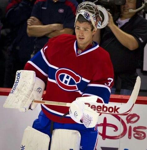 Carey Price #31 #MontrealCanadiens #GOHABSGO #playoffs#2014 Carey Price, Hockey Boards, Ny Rangers, Hot Hockey Players, For The Birds, Hockey Goalie, Montreal Canadiens, Nhl Hockey, Hockey Players