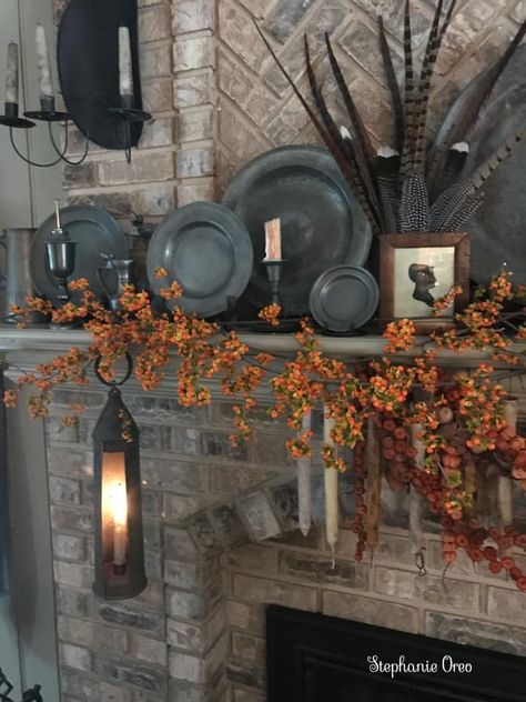 Colonial Mantle Decor, Primitive Fall Mantle Decor, Colonial Home Halloween Decor, Colonial Halloween Decor, Colonial Halloween, Colonial Fall Decor, Primitive Thanksgiving Decor, American Colonial Decor, Colonial Fireplace Early American