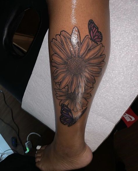 Sunflower Tattoo On Leg, Sunflower Leg Tattoo, Butterfly And Sunflower, Cute Thigh Tattoos, Cute Hand Tattoos, Mommy Tattoos, Black Girls With Tattoos, Tattoos For Black Skin, Pretty Tattoos For Women