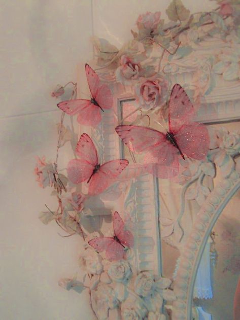 Fairy Wings Aesthetic, Romance Aesthetic, Aesthetic Butterfly, Aesthetic Mirror, Ethereal Aesthetic, Cute Simple Wallpapers, Butterfly Decorations, Pink Room, Simple Wallpapers