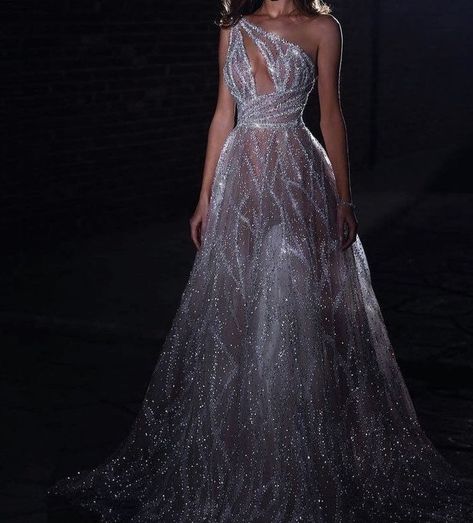 gorgeous shimmery wedding dress. one shoulder. glittery w/ a line silhouette Glittery Dress, Prom Dress Inspiration, Silver Dress, One Piece Swimwear, Gorgeous Dresses, Maxi Dresses, Pretty Dresses, Strapless Dress Formal, Ball Gowns