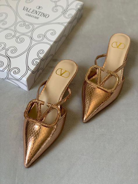 Classy Heels Elegant, Tennis Shoe Heels, Louis Vuitton Heels, Classy Heels, Staple Wardrobe, Fancy Heels, Heels Elegant, Heels Aesthetic, Cute Shoes Heels