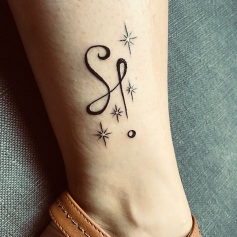 symbol for Highly sensitive persons! The H, S & P are implemented in the symbol… Sensitive Tattoo, C Tattoo, Highly Sensitive People, Highly Sensitive Person, Symbol Tattoos, Traditional Tattoo Flash, Sensitive People, A Symbol, Symbolic Tattoos