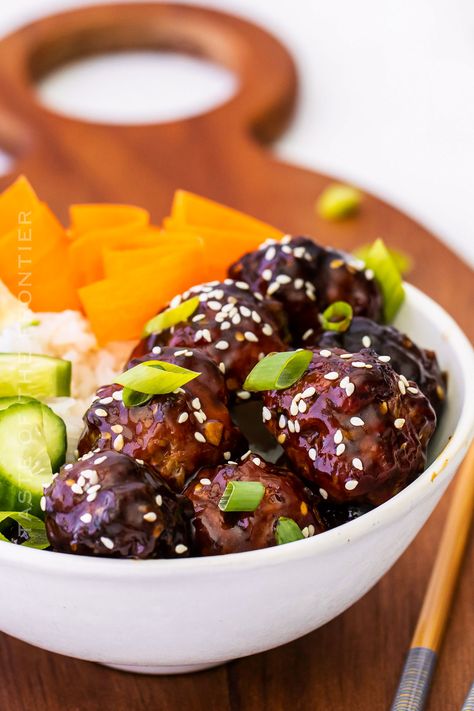 Asian Pork Meatballs Quick Easy Dinner Cheap, Asian Pork Meatballs, Ginger Asian, Pork Meatball, Asian Meatballs, Sweet And Sour Meatballs, Asian Pork, Pork Meatballs, Sesame Ginger