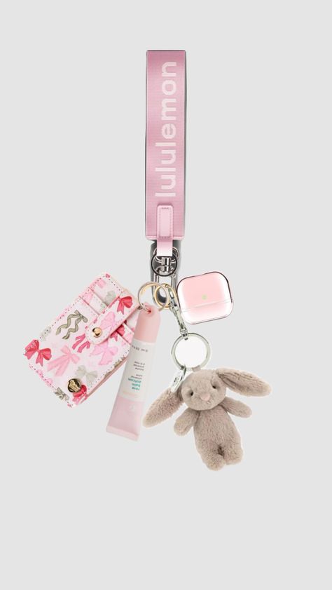 #myfirstshuffle Car Keys Accessories, Plush Keychain Aesthetic, Cute Keychains For Backpacks, Todo When Bored, Cute Car Keys, Aesthetic Car Keys, Matching Key Chains, Lulu Keychain, Car Keys Keychain Ideas