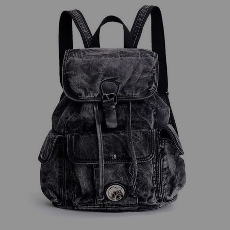 Aesthetic Backpack Vintage, Apocalypse Bags, Backpack Aesthetic Black, Backpacks Aesthetic Grunge, Grunge School Bag, Vintage School Bag, Grunge Backpack, Grunge Bag, Gothic Backpacks