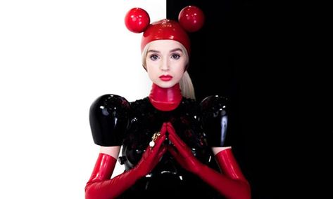 Poppy Outfit, Poppy Singer, Im Poppy, That Poppy, Burning Man Outfits, Popular People, Beautiful Voice, Music Fashion, Find Beauty