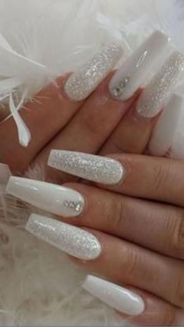 White Coffin Nails, Simple Fall Nails, Nagellack Trends, Fall Nail Art Designs, Nagel Tips, White Acrylic Nails, Fall Acrylic Nails, White Nail Designs, Acrylic Coffin