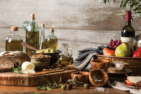 A Golden Touch of Olive Oil Olive Oil Display, Buffet Food Display, Bread Display, Roasted Fingerling Potatoes, Victoria Magazine, Bake Cake, Fingerling Potatoes, Mediterranean Food, Mediterranean Decor