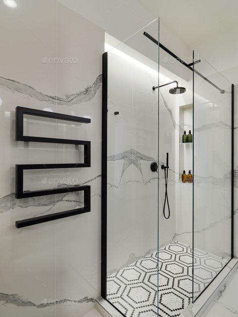 White Glass Door, Matte Black Shower Fixtures, Shower Black And White, Black Shower Fixtures, White Bathroom Interior, Minimalist Interior Decor, Black Shower Doors, Black Tub, Shower Black