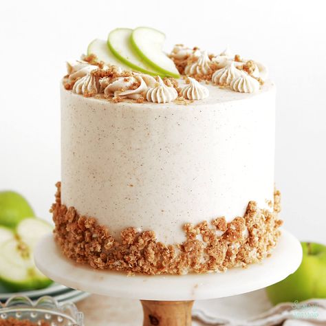 Apple Crisp Cake Apple Crisp Cake, Sugar And Sparrow, Caramel Apple Cake Recipe, Latte Cake, Cakes With Fruit, Smooth Buttercream, Ganache Drip, Cake Flavours, Brown Butter Frosting