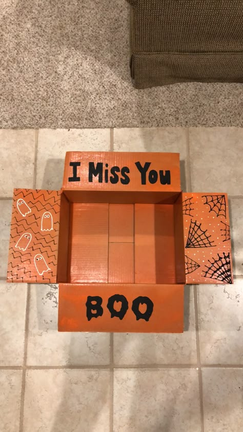 Boo Basket Long Distance, Spooky Care Package, Long Distance Boo Basket, Boo Box For Boyfriend, Boo Box Ideas, Boo Basket Ideas For Boyfriend, Sunshine Box Ideas, Boo Basket Ideas For Best Friend, Basket For Boyfriend